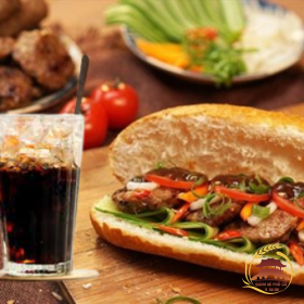Combo 6: Bánh Mì Thịt Nguội + Cafe Đá